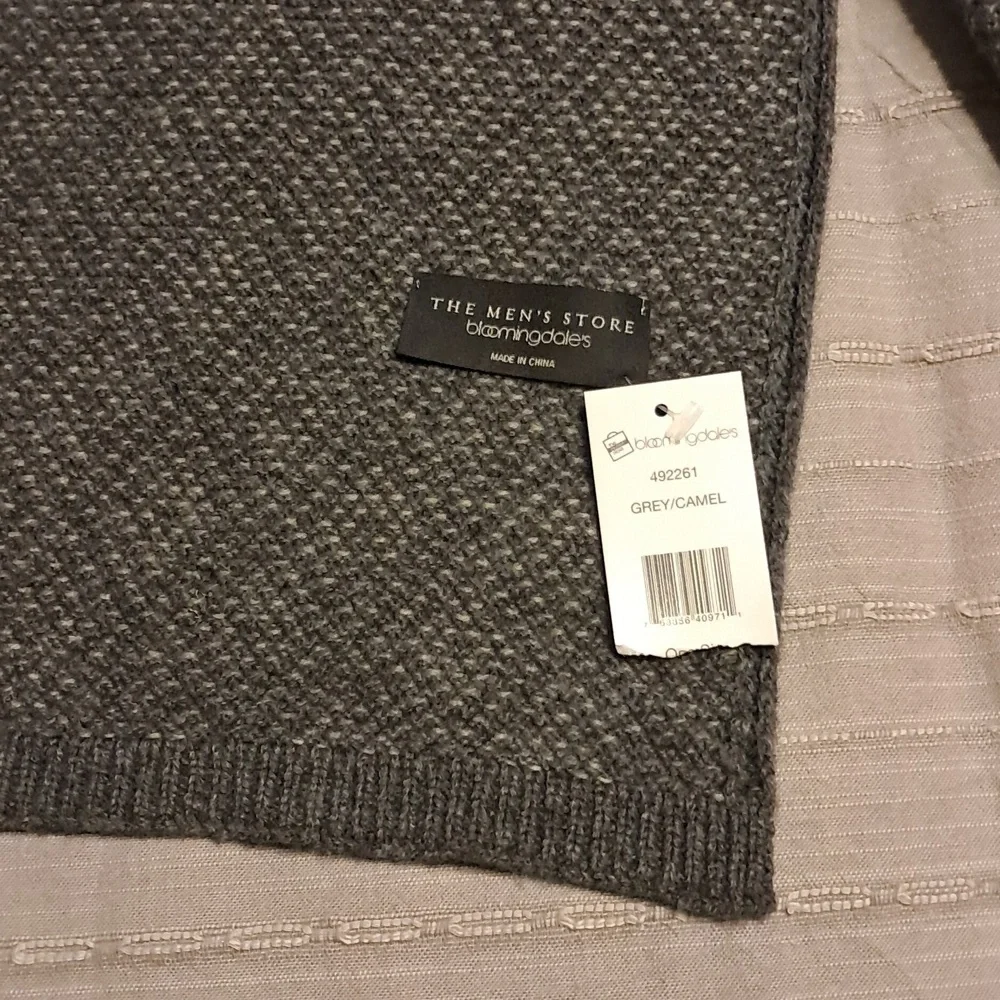 Bloomingdale's Men's Herringbone Chevron Scarf Wool/Cashmere Blend Long Gray NWT